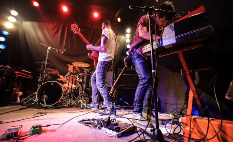The 9 best live show twitter feeds to follow