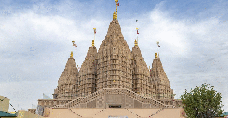 Exploring the Influence of UAE’s First Hindu Stone Temple on Tourism and Travel: A Cultural Expansion Perspective